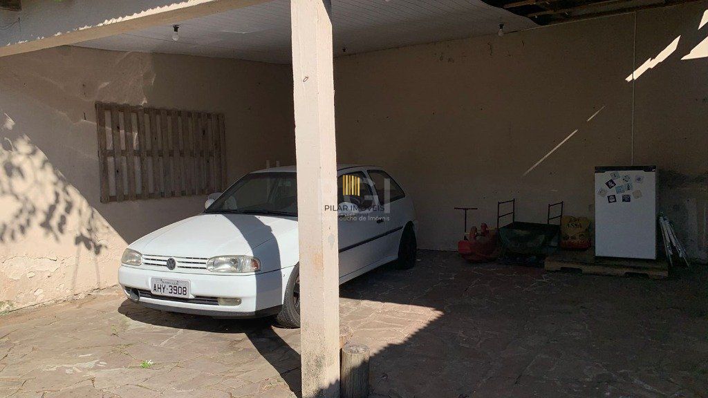 Casa 4 dormitórios 3 banheiros garagem coberta para 3 + carros