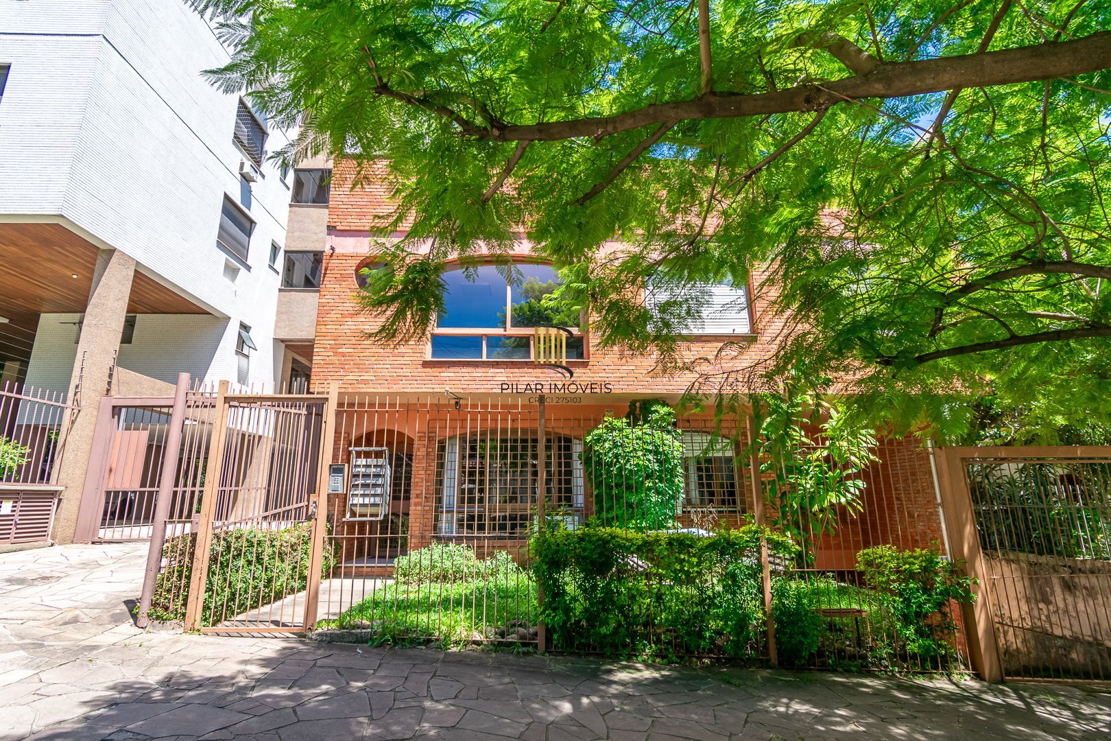 Apartamento de 3 dormitórios e vaga no bairro Petrópolis