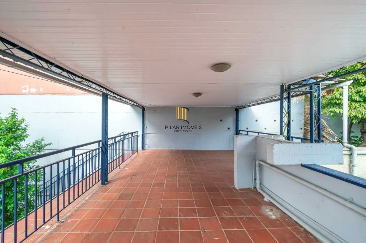 Predio Comercial com 1000m², 5 vagas, no bairro Higienópolis em Porto Alegre para Alugar