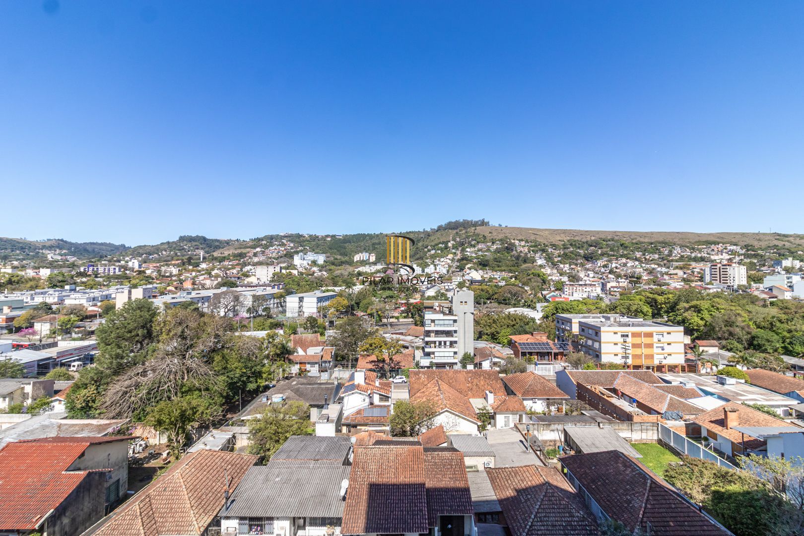 Apartamento no bairro Teresópolis de 2 dormitórios vaga e infra