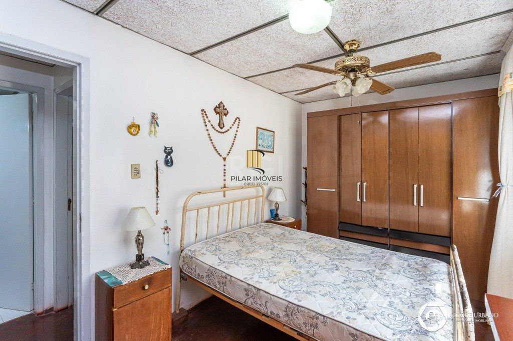 Casa para Venda - 93m², 4 dormitórios, sendo 1 suites, 4 vagas - Jardim Leopoldina