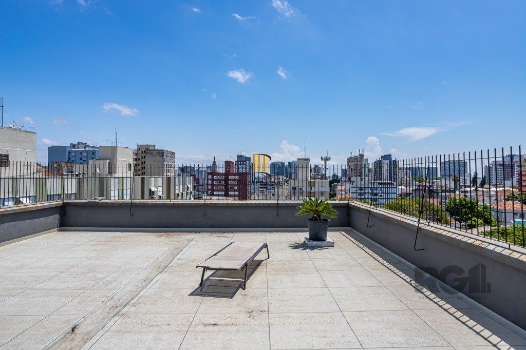 Apartamento na Cidade Baixa de 3 dormitórios Desocupado e 2 vagas