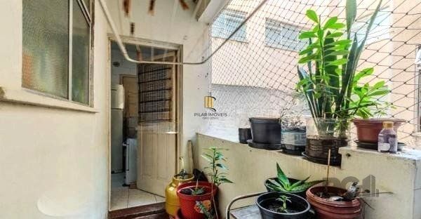 Apartamento no bairro Auxiliadora de 3 dormitórios