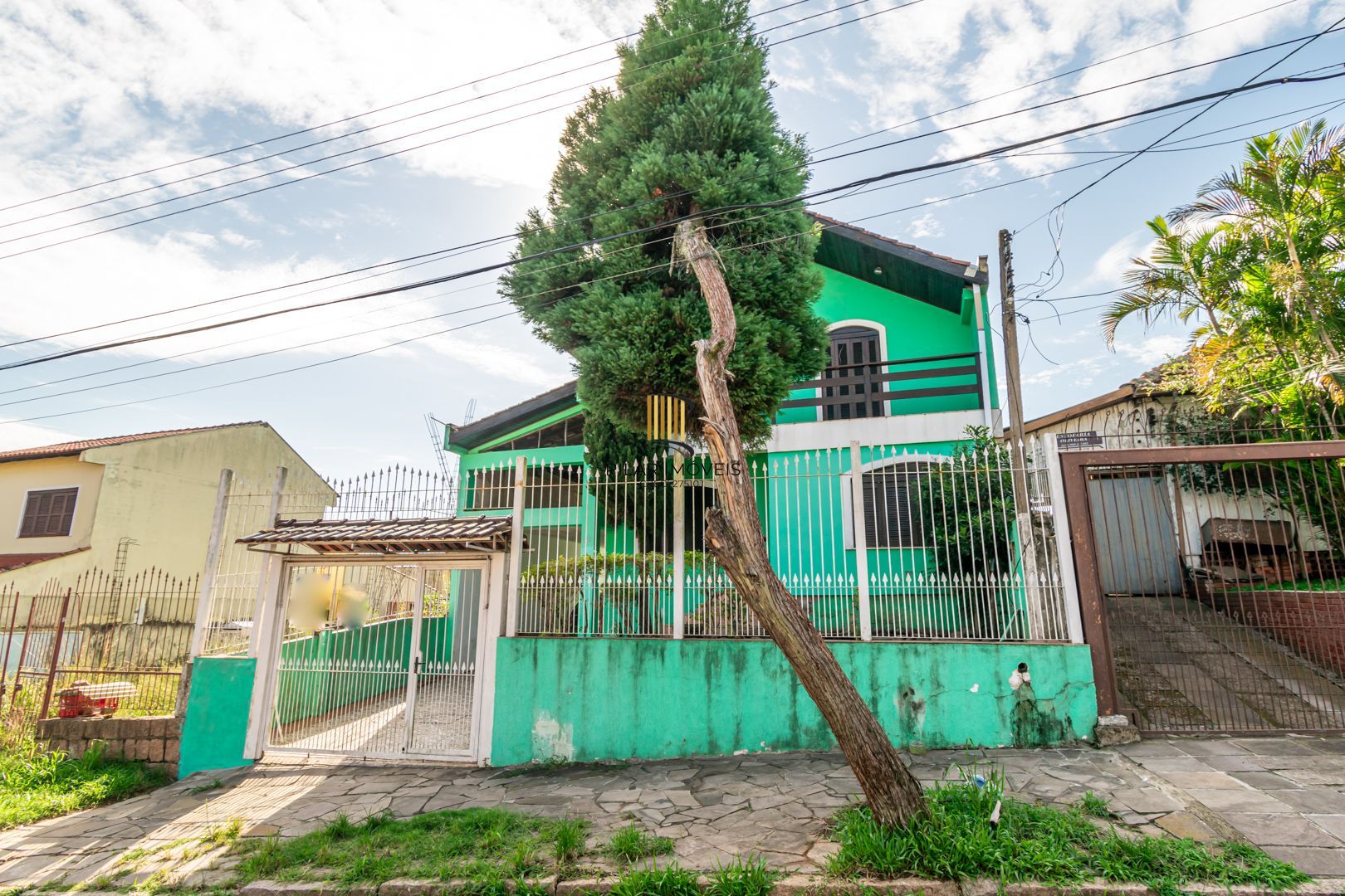 Casa 5 dormitórios no bairro Jardim Sabará