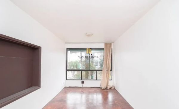 Apartamento no bairro Nonoai de 2 dormitórios e vaga