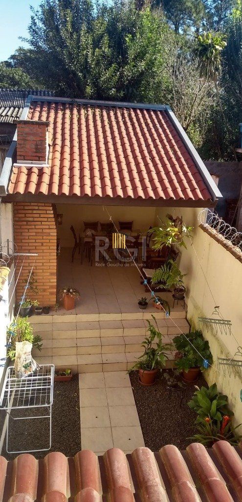 Casa no Centro de Gravatai de 2 dormitórios e vaga