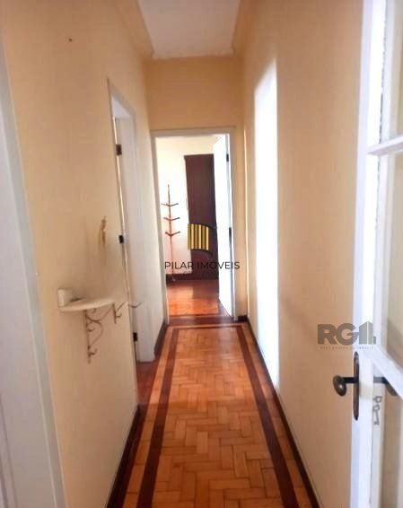 Apartamento no bairro Auxiliadora de 2 dormitórios