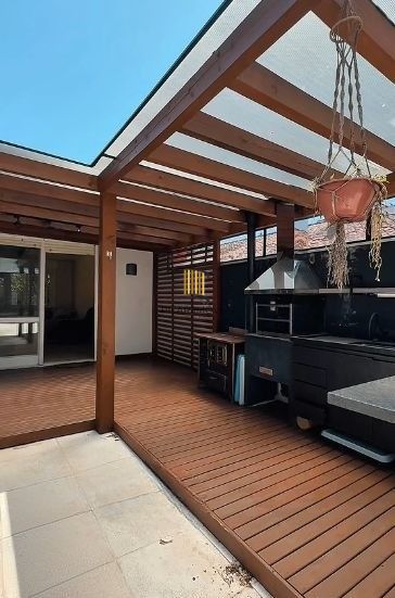 Casa no Bairro Jardim Lindóia de 3 dormitórios e 3 vagas