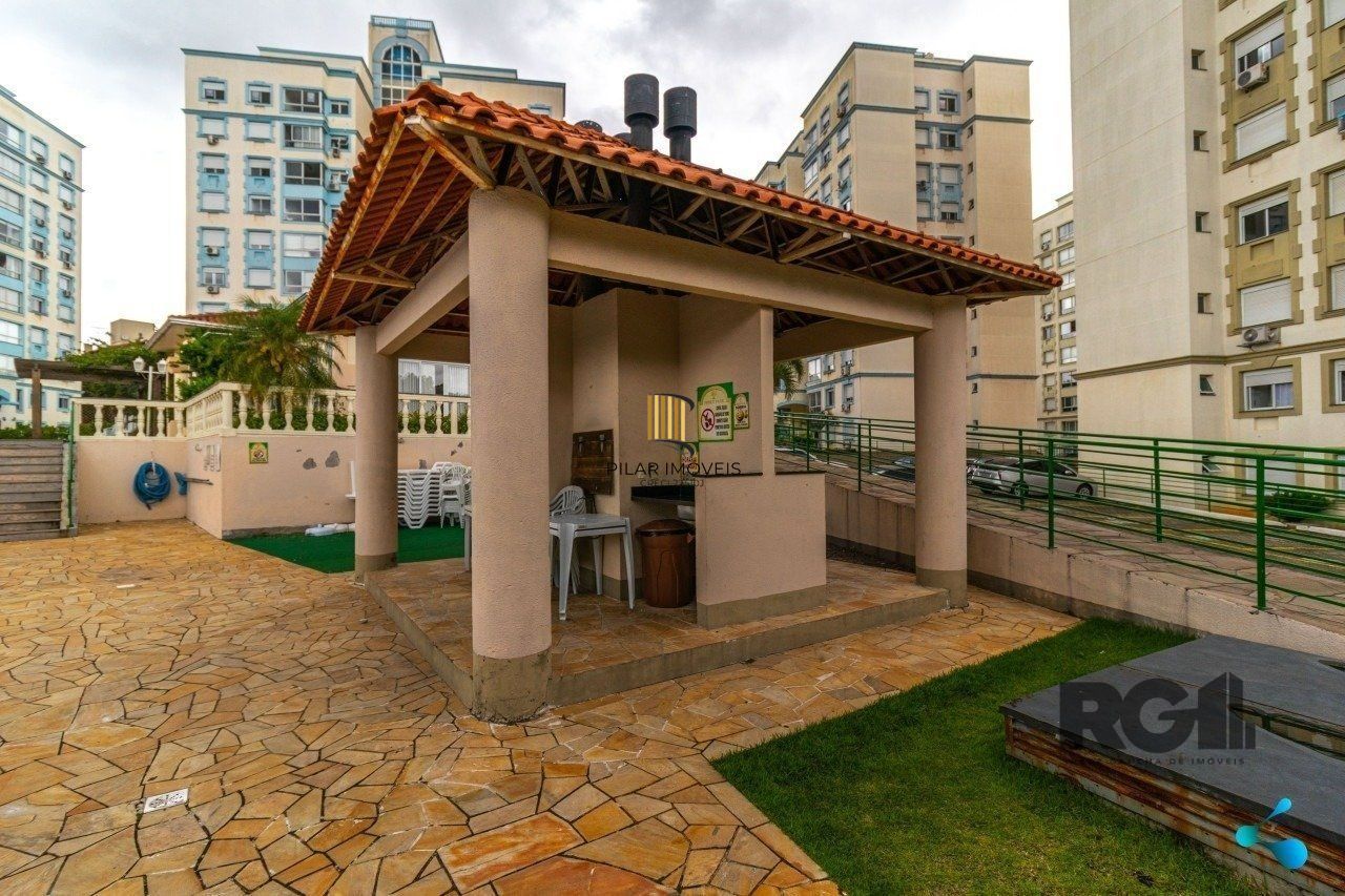 Apartamento na Cavalhada de 3 dormitórios vaga e infra