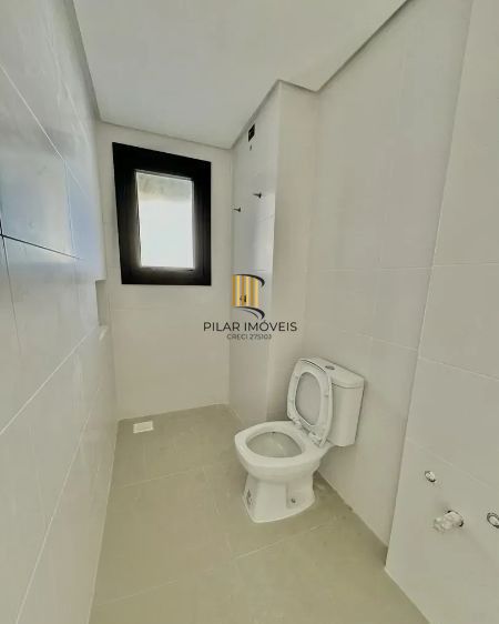 Apartamento em Torres Alto padrão de 3 dormitórios e 2 vagas