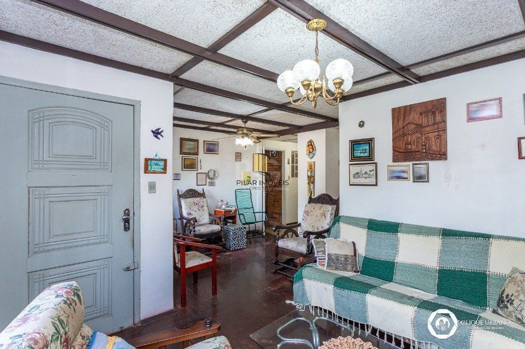 Casa para Venda - 93m², 4 dormitórios, sendo 1 suites, 4 vagas - Jardim Leopoldina