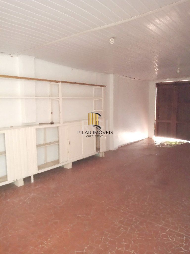 Casa para Venda - 170m², 4 dormitórios, sendo 1 suites, 2 vagas - Tristeza