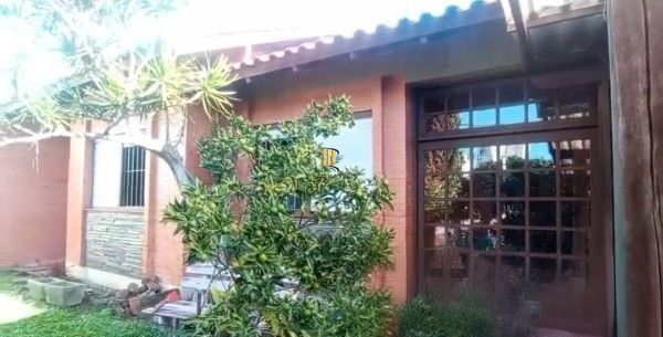 Casa em Tramandai de 3 dormitórios e 2 vagas