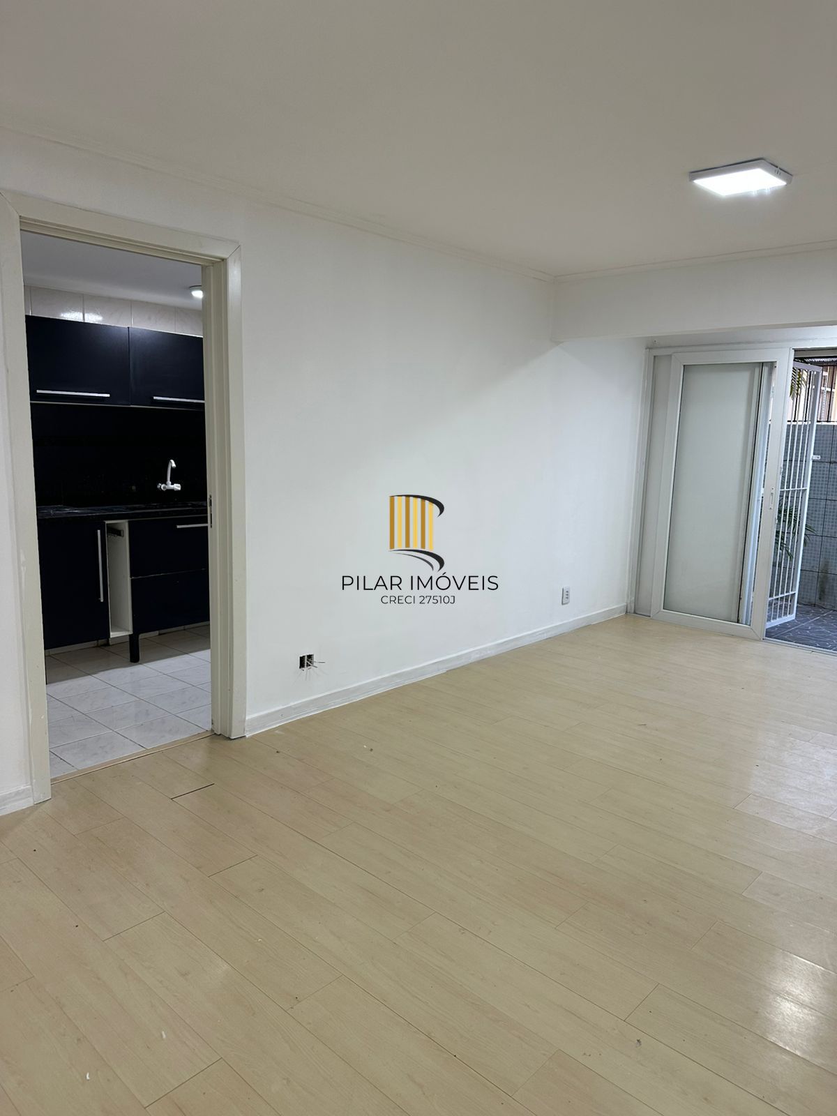 Apartamento com 3 Quartos, térreo com pátio privativo, 1 vaga coberta à Venda, 88m² privativos, só R$ 299.000