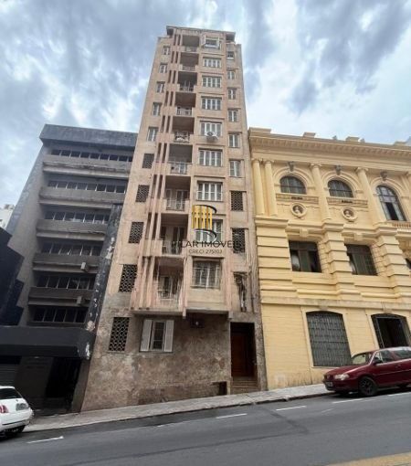 Apartamento no Centro de 1 dormitório desocupado