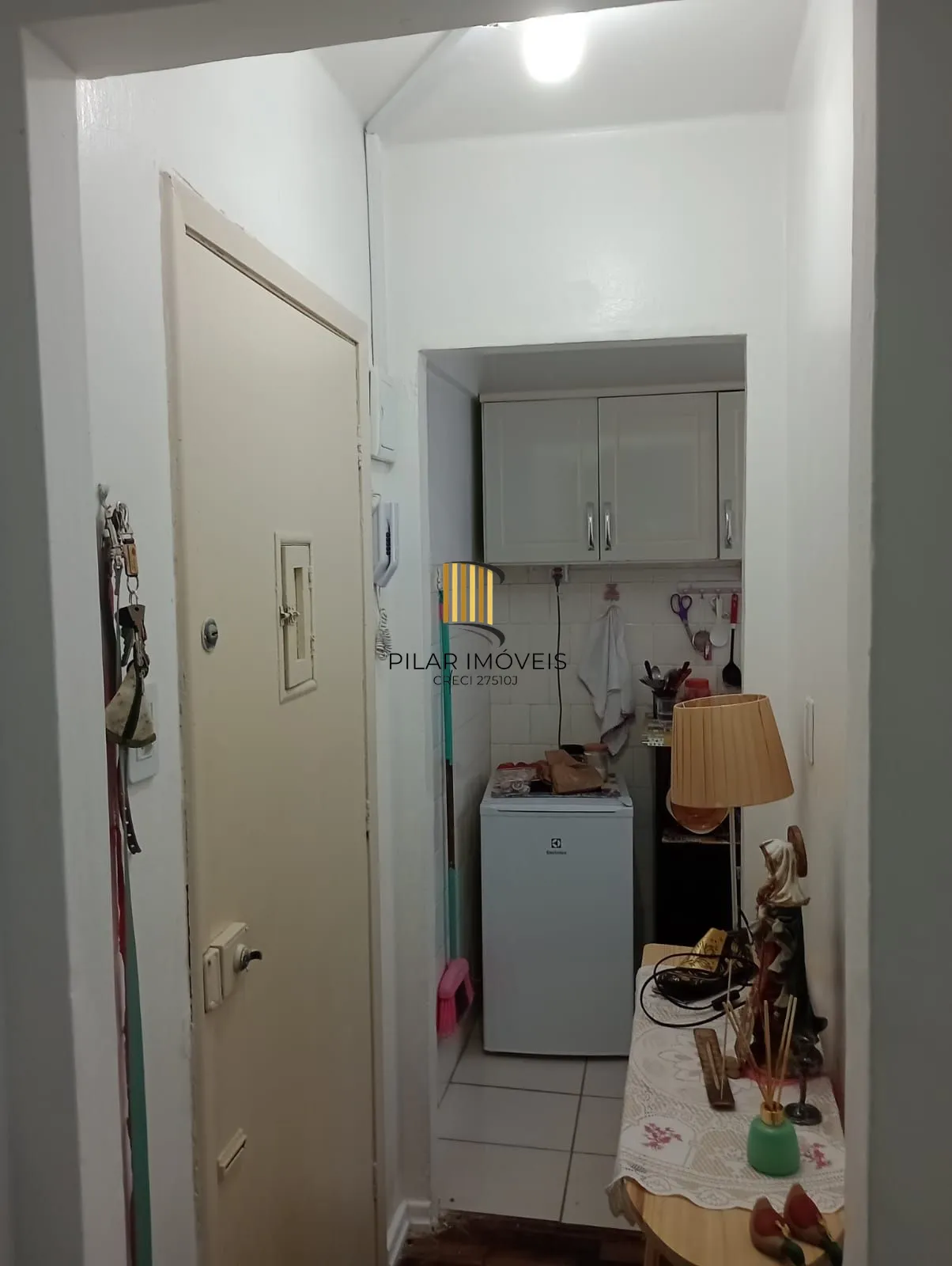Apartamento JK à venda na Rua General Bento Martins, 192, Centro Histórico, Porto Alegre.