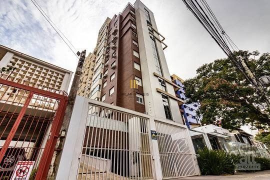 Apartamento  no Menino Deus de 3 dormitórios e 2 vagas