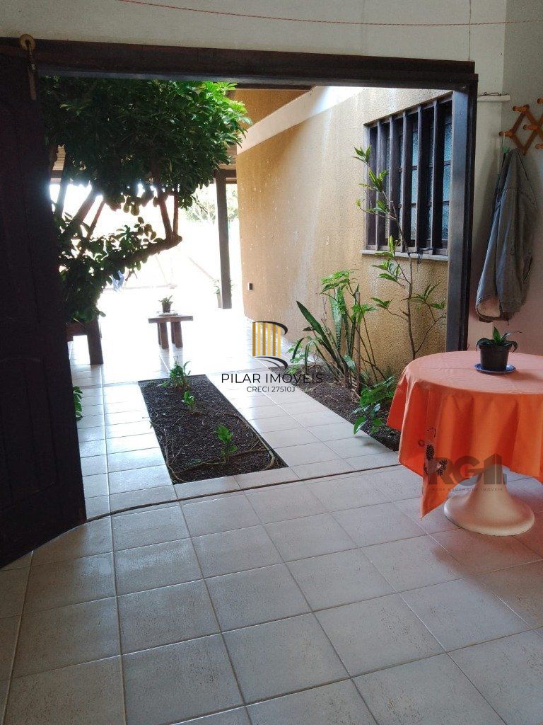 Casa 3 Dormitório(s) Bairro Centro