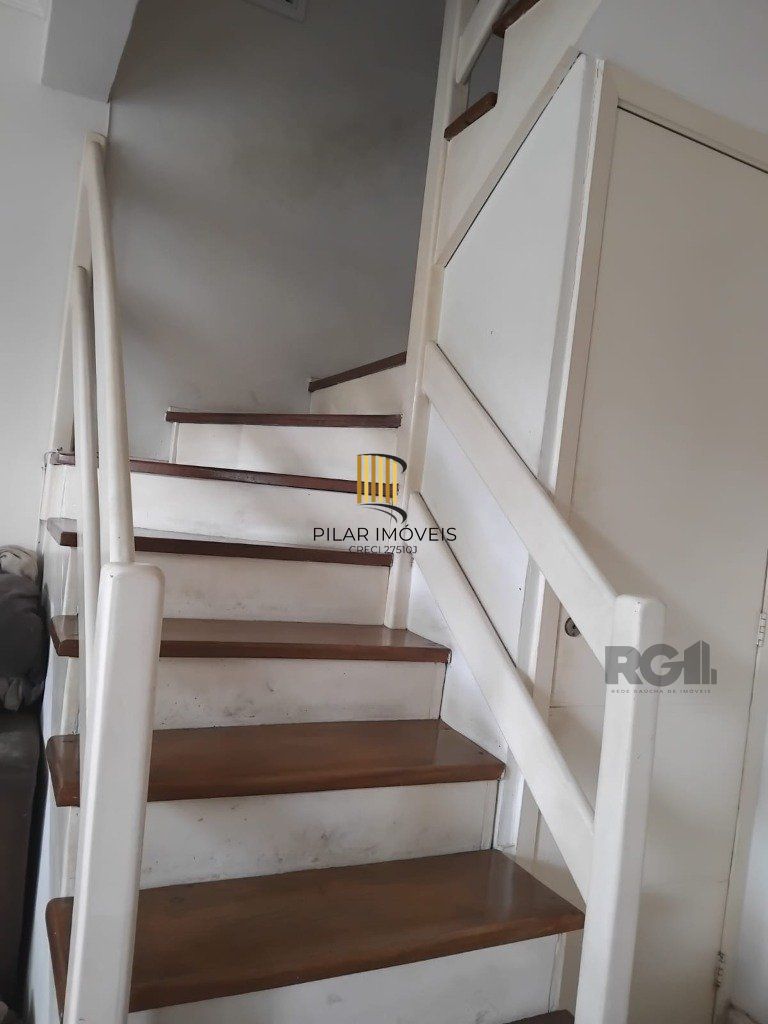 Casa em condomínio no Sarandi de 2d vaga e infra