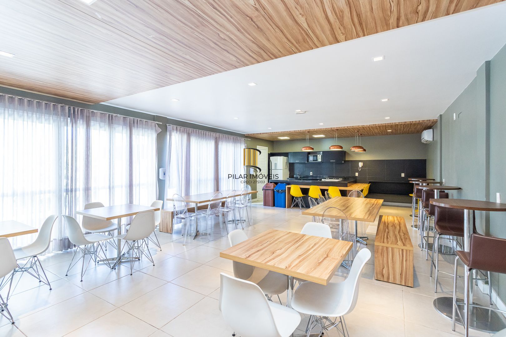 Apartamento 3 dormitórios no bairro Jardim Carvalho