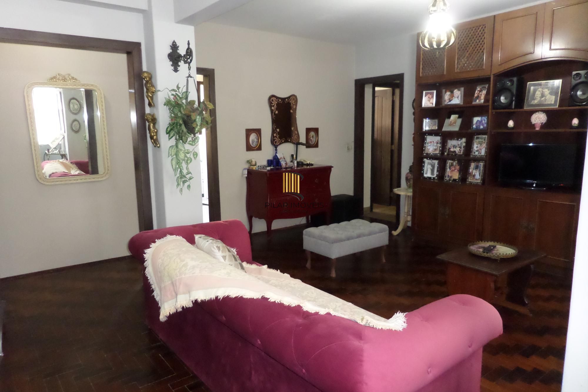 Apartamento no bairro Indepndência com 94m² de 2 dormitórios