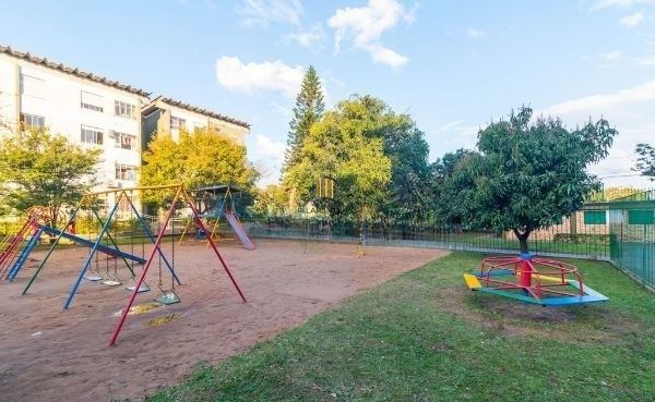 Apartamento na Cavalhada de 2 dormitórios e vaga rotativa