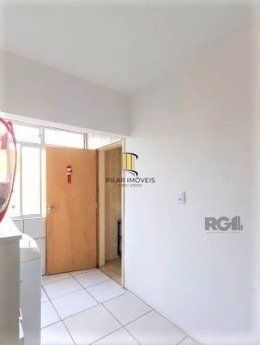 Apartamento no Jardim Botânico de 2 dormitórios desocupado