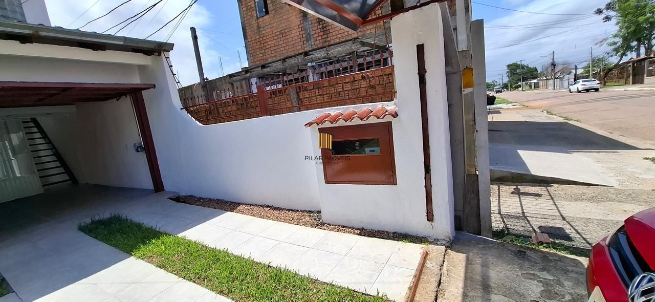 Casa em Canoas de 2 dormitórios DESOCUPADA