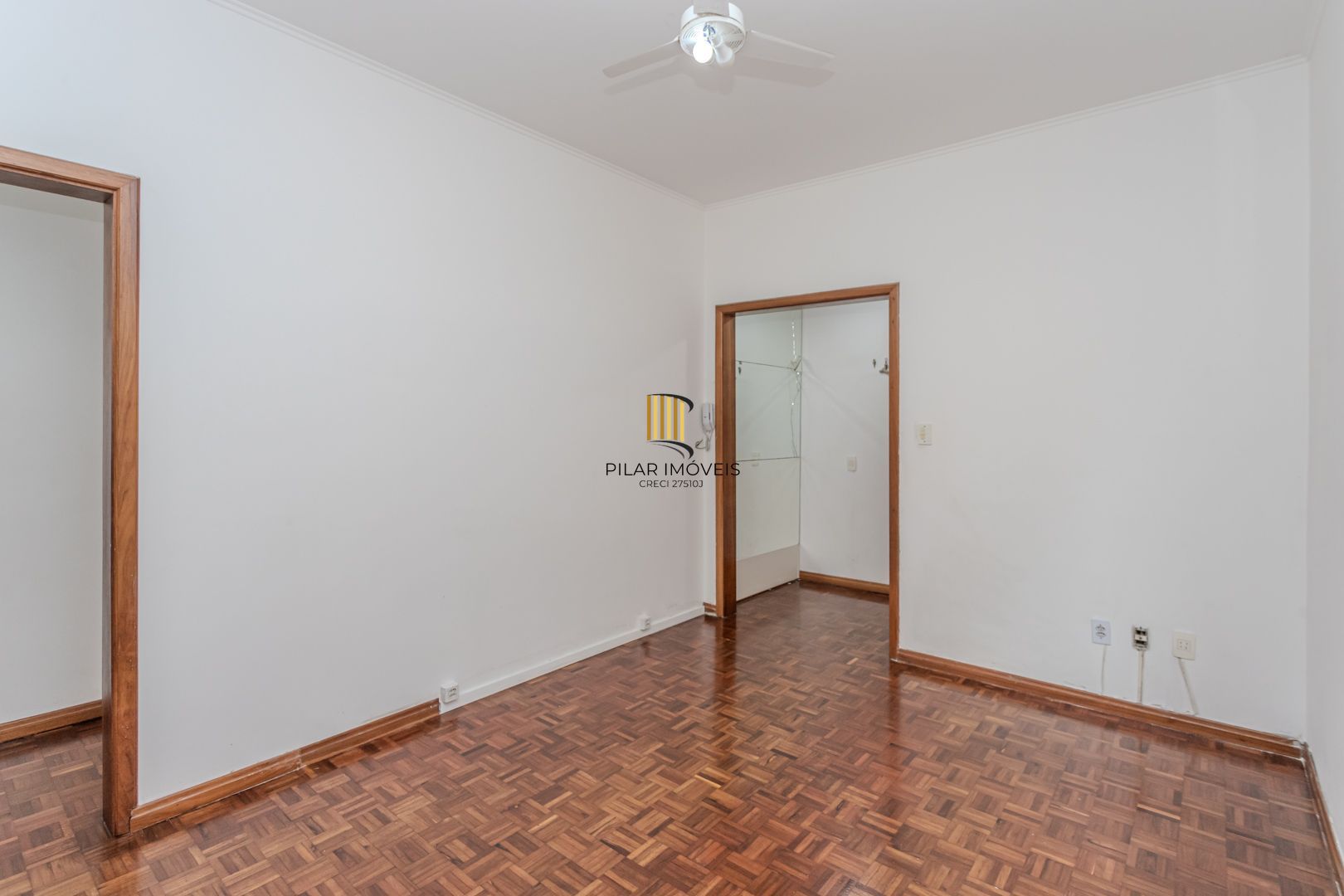 Apartamento no Jardim Lindóia de 2 dormitórios DESOCUPADO