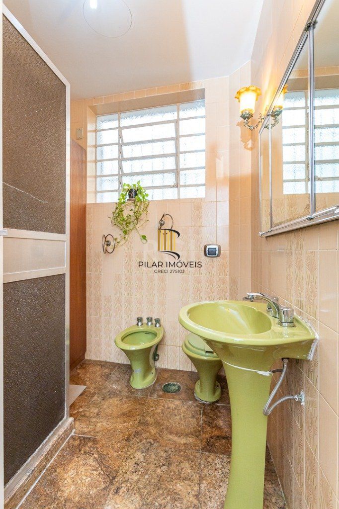 Casa no bairro Petrópolis de 3 dormitórios