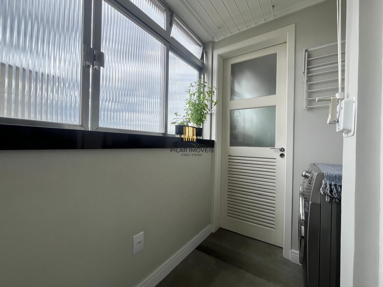 Apartamento 2 dorm. + Dependência no Menino Deus