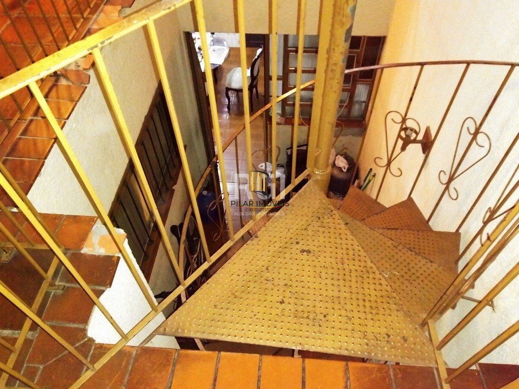 Cobertura para Venda - 323.99m², 3 dormitórios, sendo 1 suites, Partenon