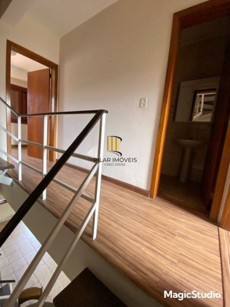 Casa com 3 quartos e 107m² à venda em Jardim Itu, Porto Alegre.