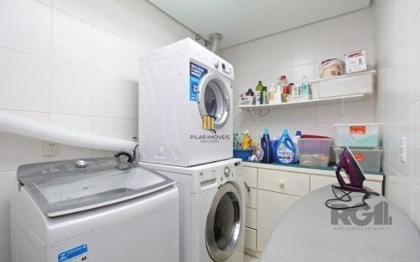 Casa de Condomínio 3 dormitórios no bairro Vila Jardim