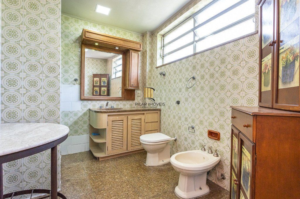 Apartamento no Rio Branco de 4 dormitórios e vaga