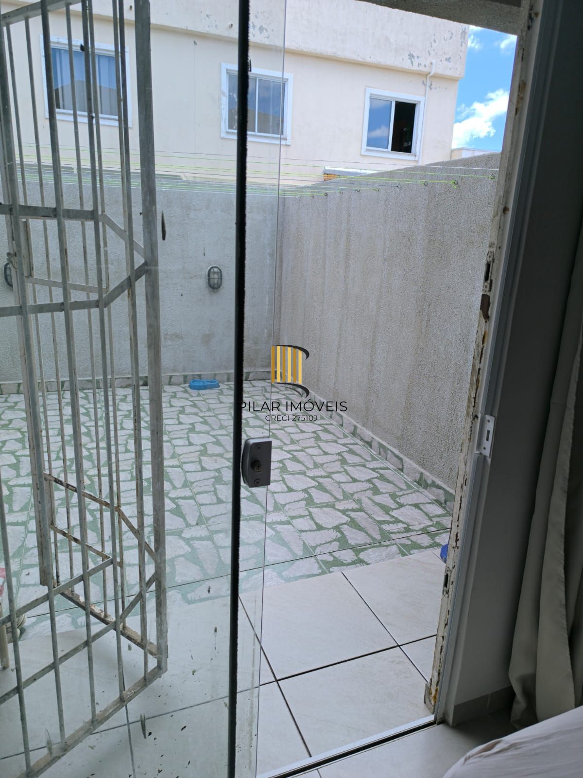 Casa 2 dormitórios no bairro Jardim Algarve