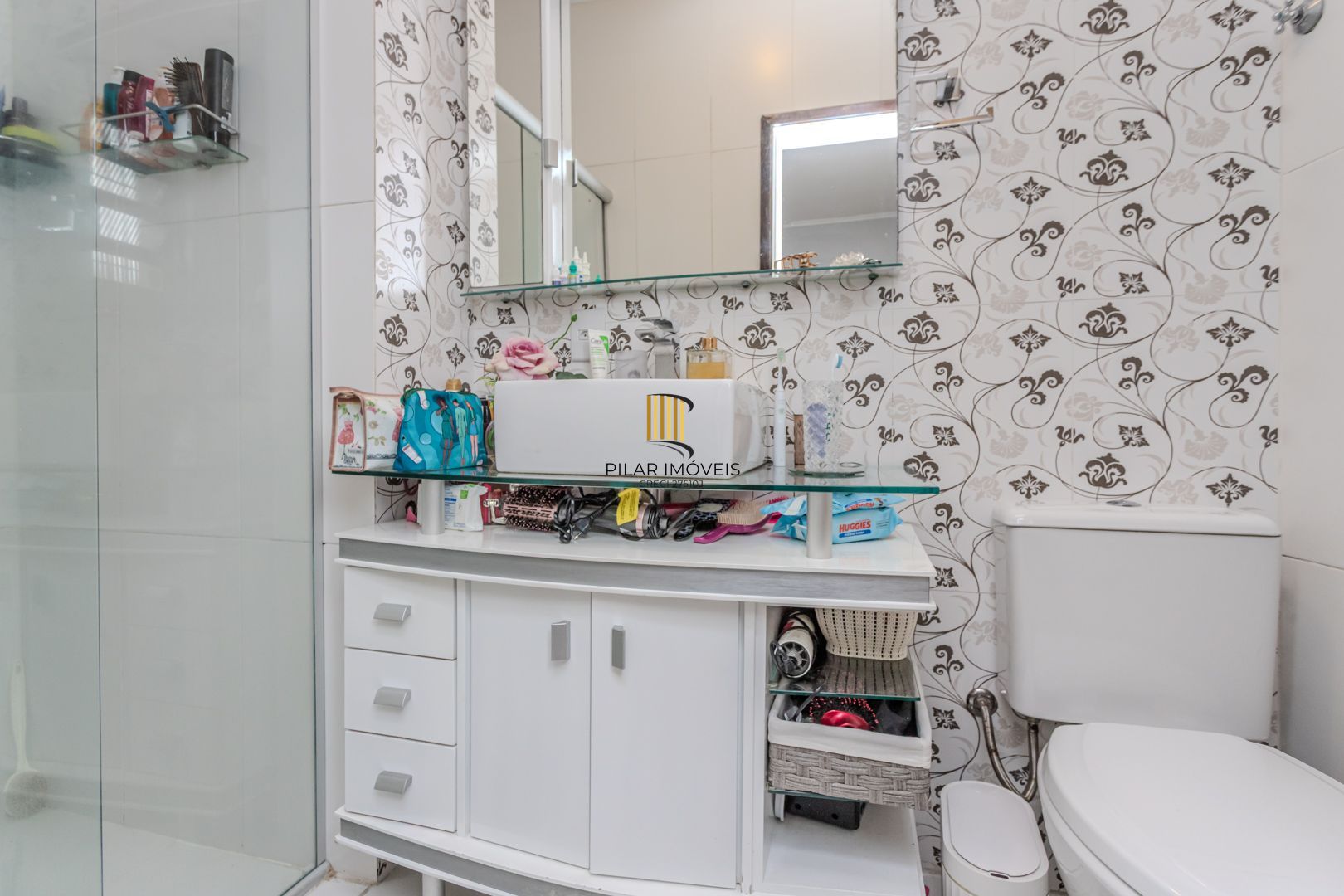 Prédio Residencial no Passo D'areia com 8 dormitórios e 8 vagas