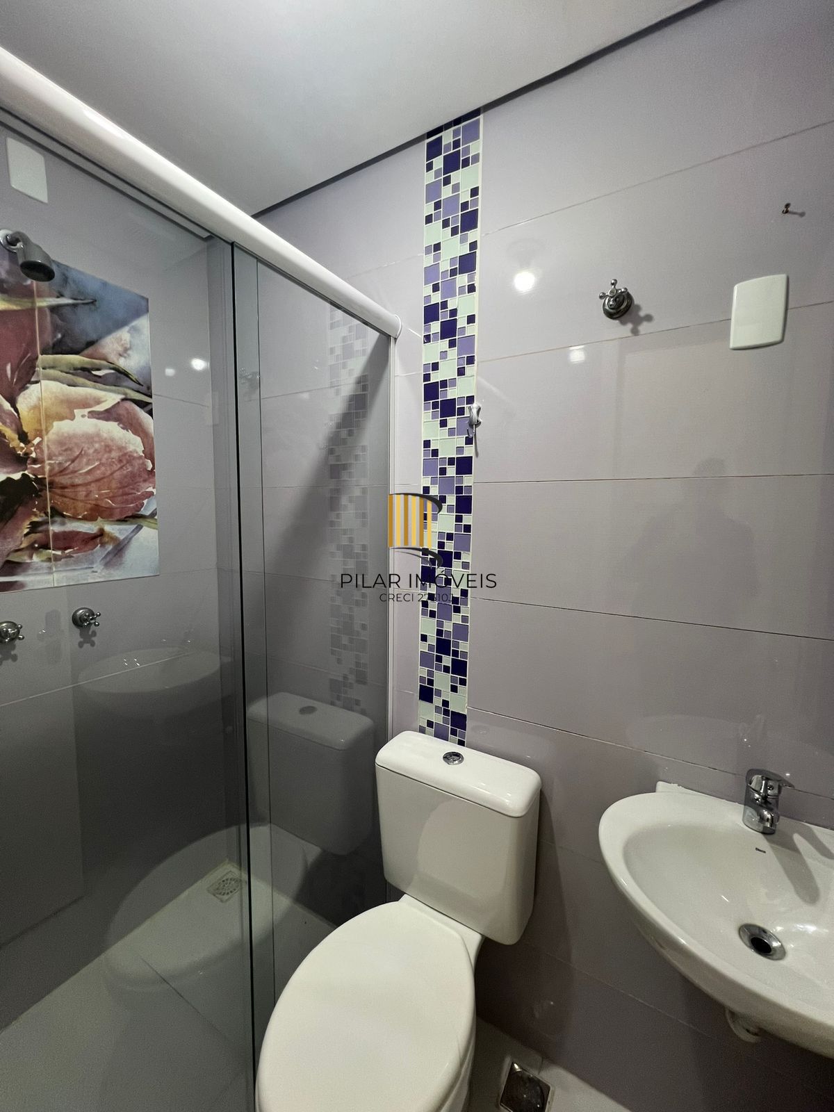 Casa sobrado em Gravatai de 3 dormitórios e 2 vagas