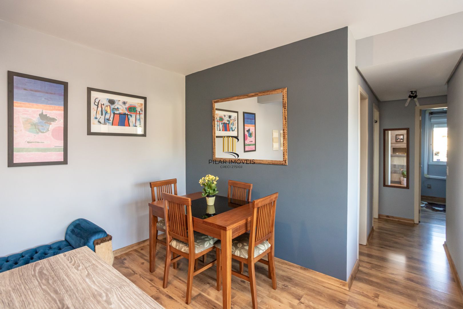 Apartamento no Cristal de 3 dormitórios , 2 vagas e infra