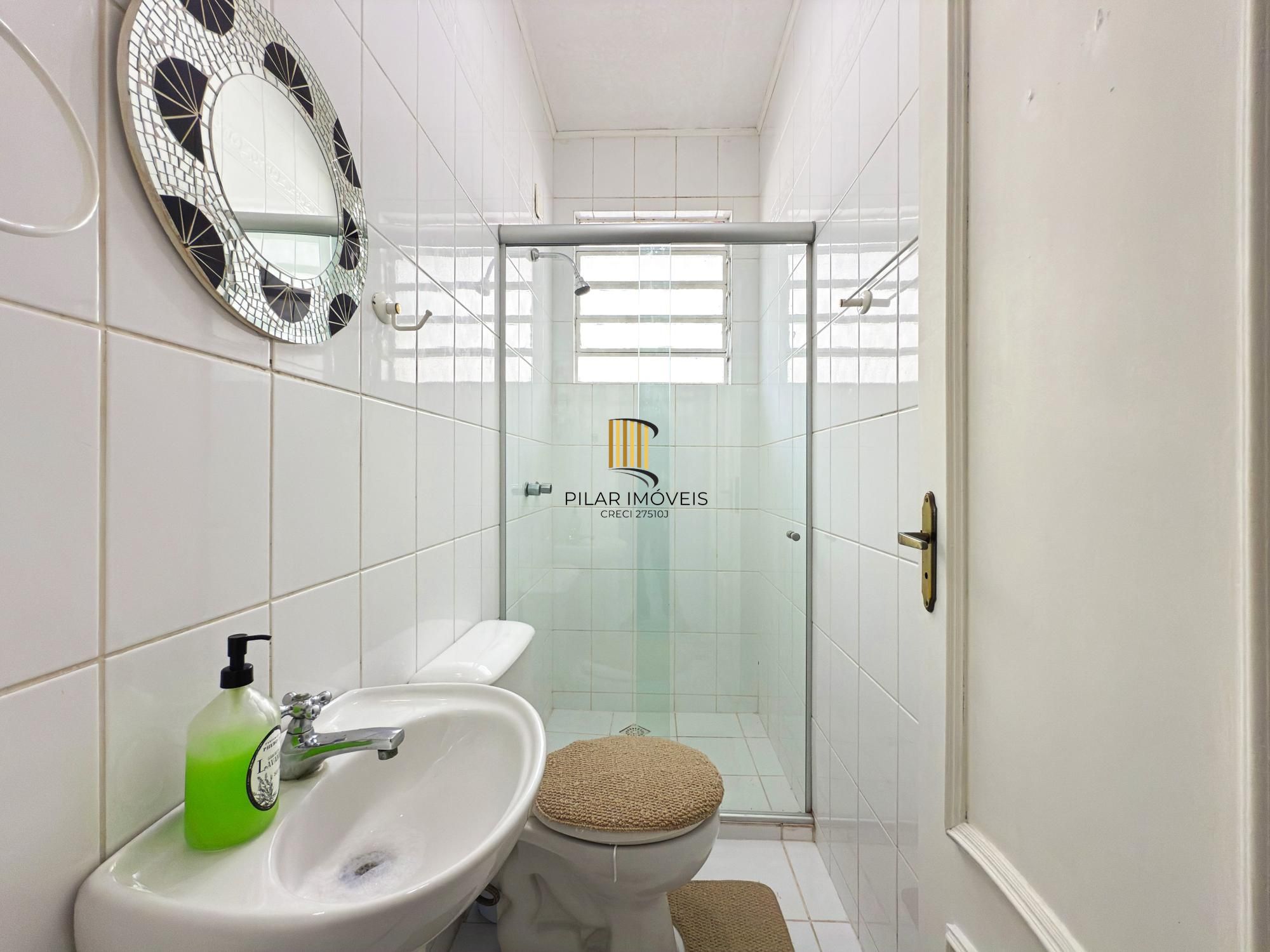 Casa 3 dormitórios no bairro Medianeira