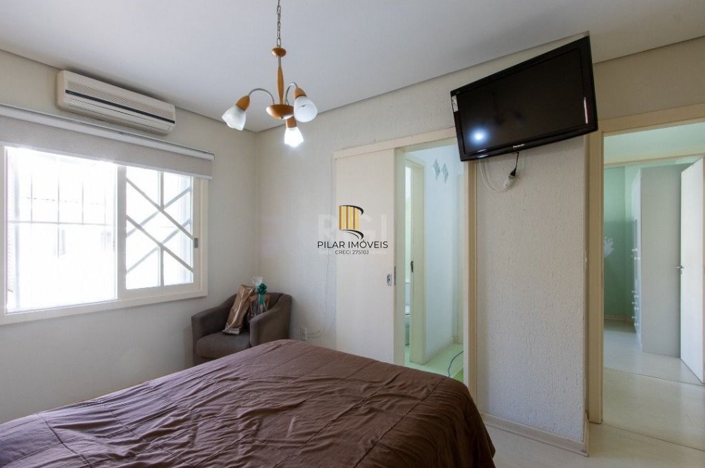 Casa 3 dormitórios no bairro Cristal