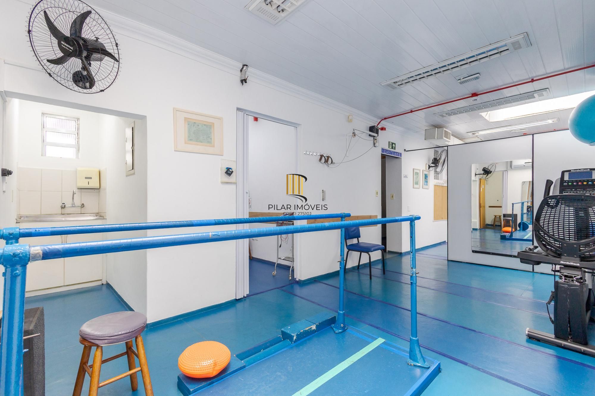 Prédio Comercial no bairro Rio Branco com 912m²