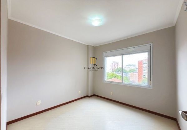 Apartamento no bairro Santana de 3 dormitórios e vaga DESOCUPADO