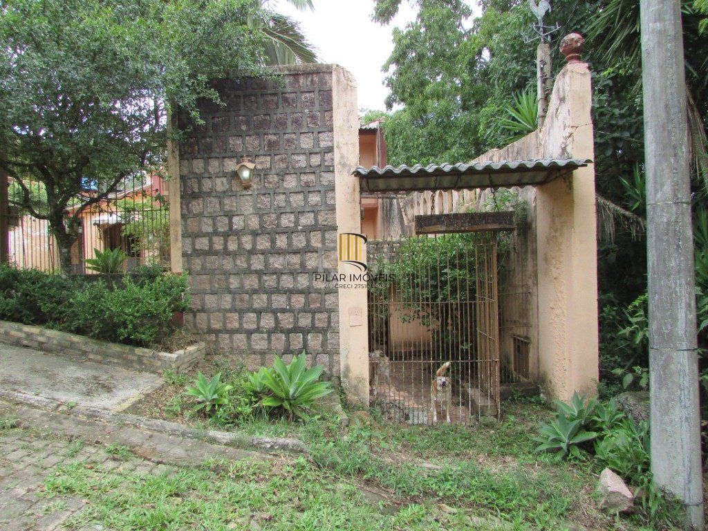 Casa Condominio para Venda - 200m², 3 dormitórios, sendo 1 suites, 4 vagas - São Lucas