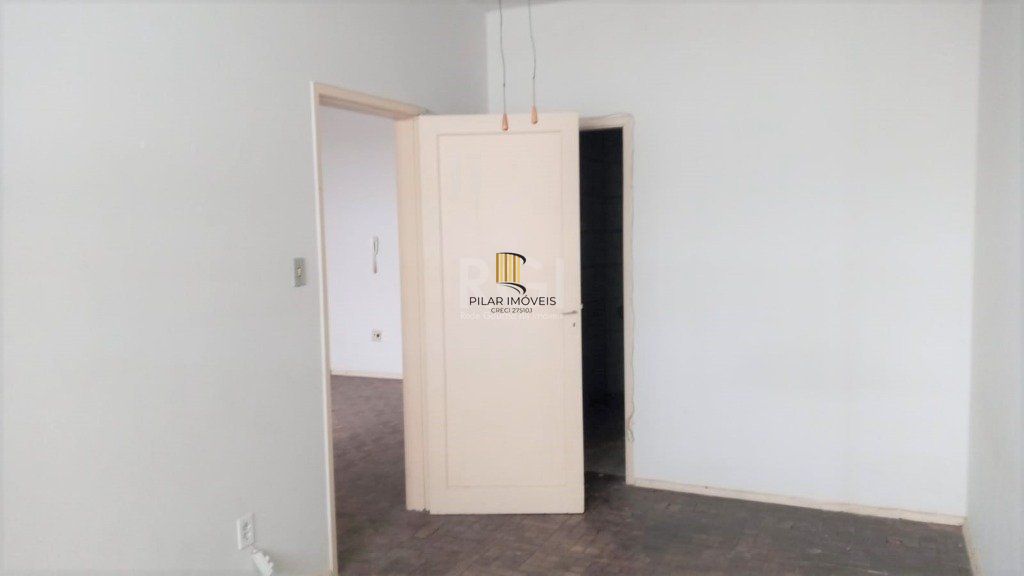 Apartamento na Cidade Baixa de 1 dormitório térreo desocupado
