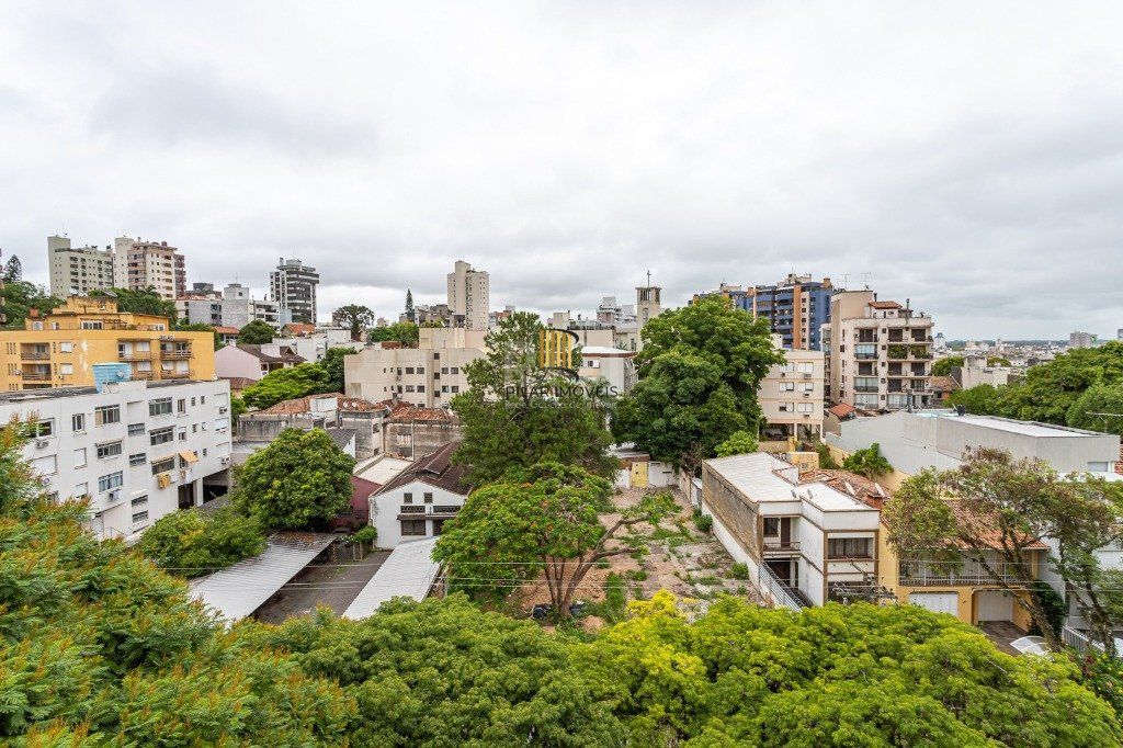 Apartamento de 03 dormitórios (01suíte), com vaga, no bairro São João, em Porto Alegre RS