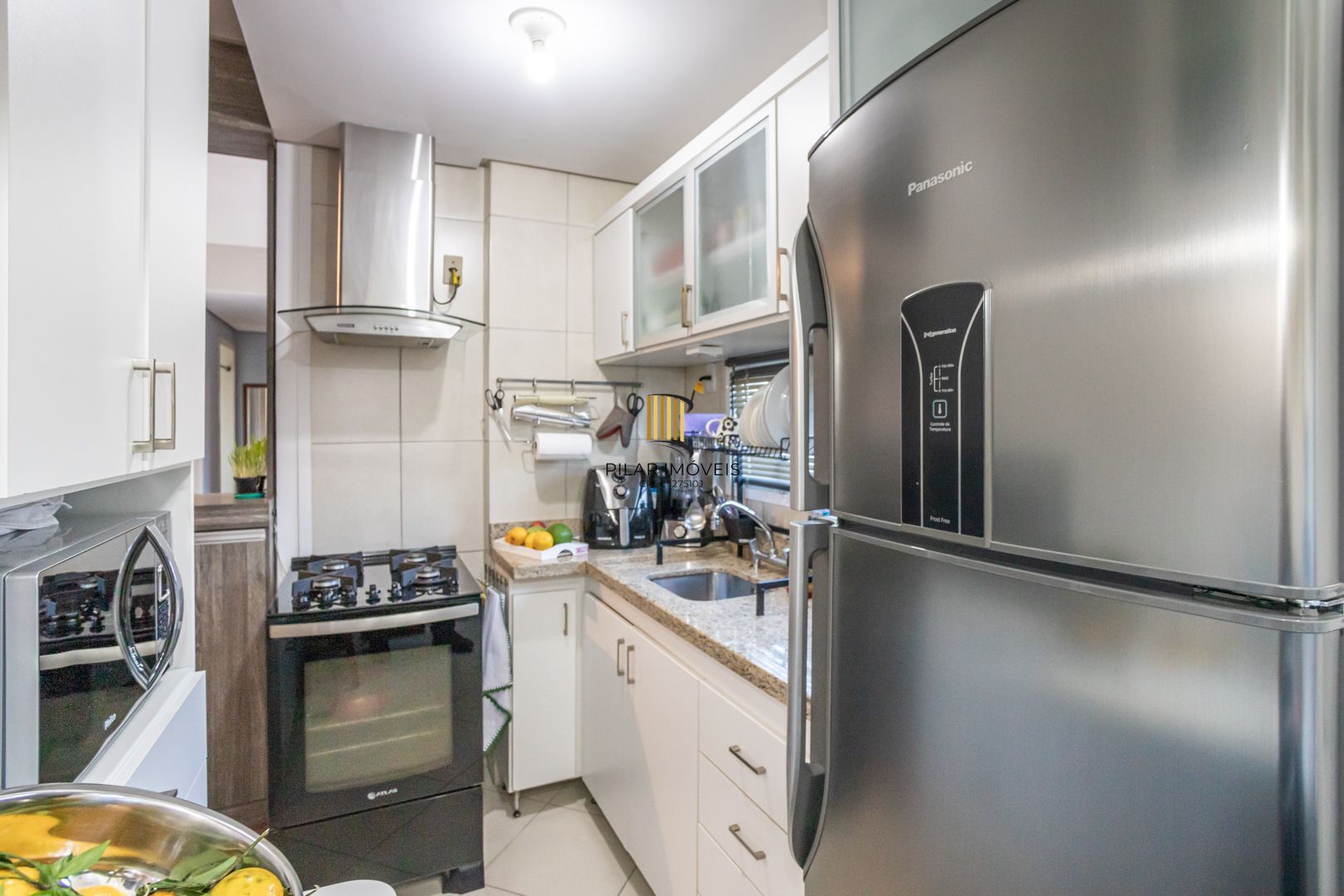 Apartamento no Cristal de 3 dormitórios , 2 vagas e infra