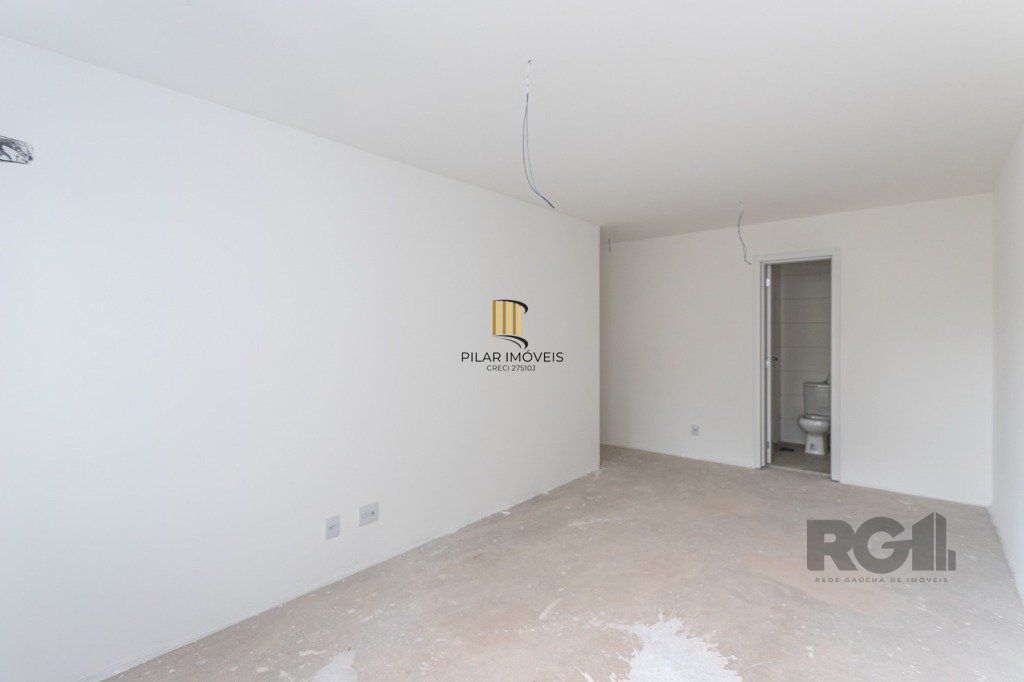 Apartamento de 2 dormitórios e 2 vagas NOVO desocupado