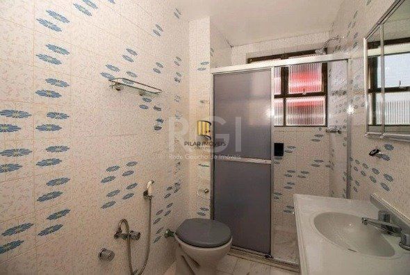 Apartamento de 2 dormitórios, 1 vaga - Petrópolis