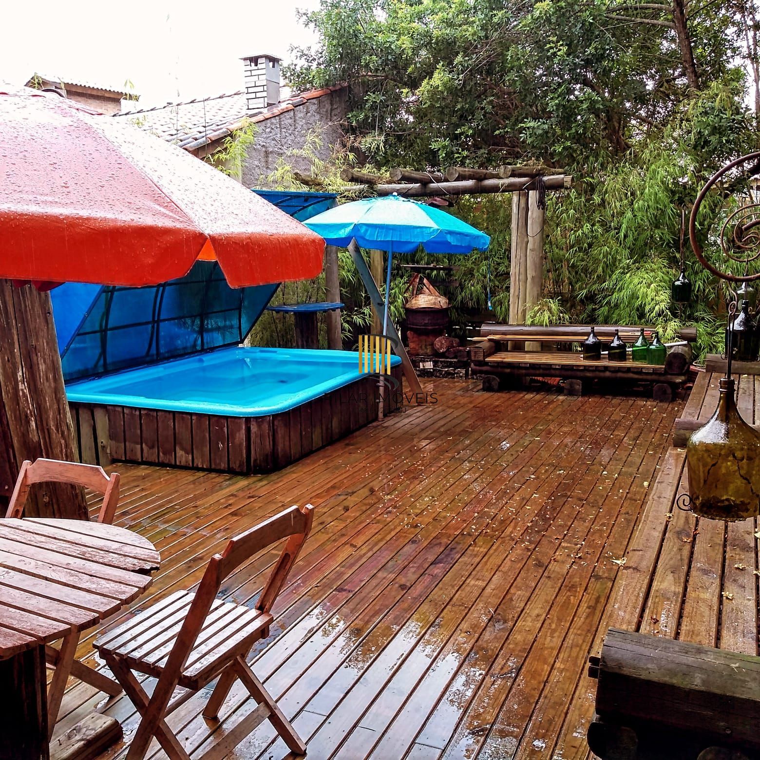 Sobrado 1 dormitório no bairro Alto Arroio